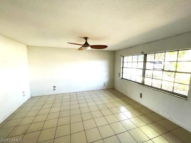 9761 Deerfoot DR, FORT MYERS FL 33919-1