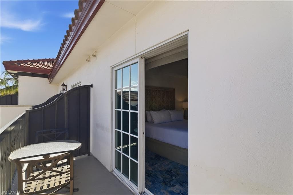 221 9th ST S # 405, NAPLES FL 34102-13