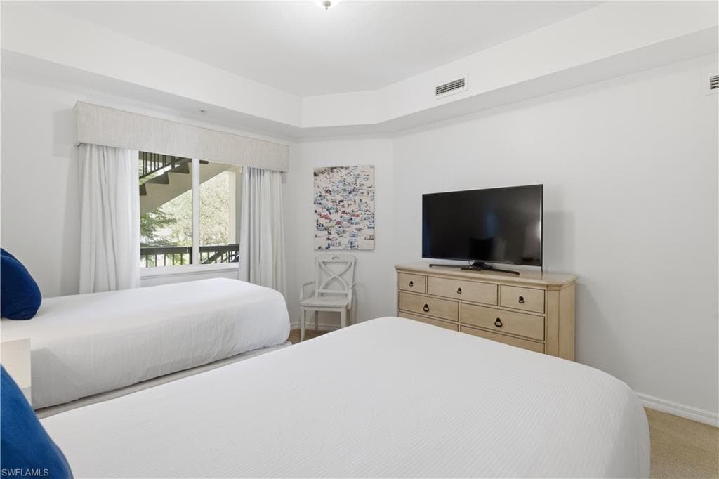 221 9th ST S # 207, NAPLES FL 34102-22