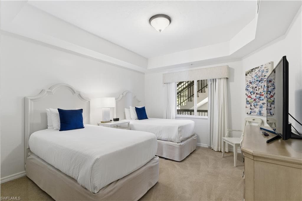 221 9th ST S # 207, NAPLES FL 34102-21