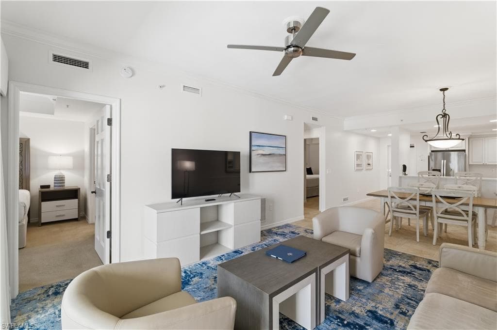 221 9th ST S # 207, NAPLES FL 34102-3