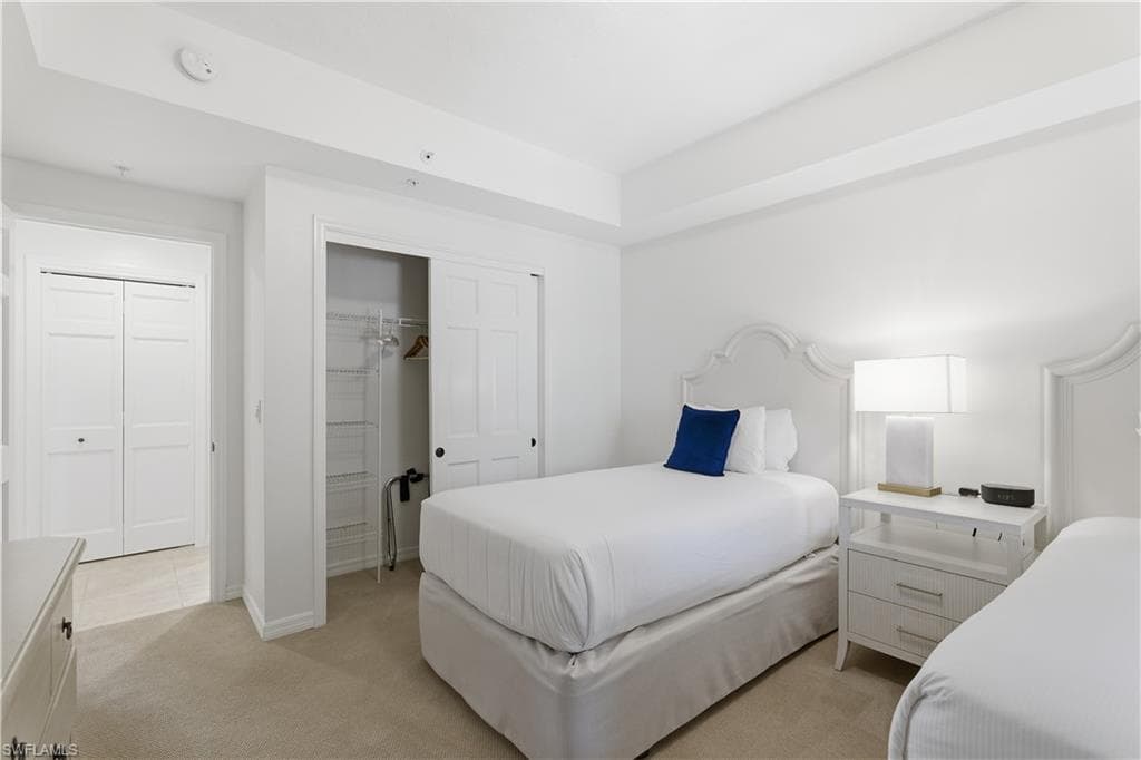 221 9th ST S # 207, NAPLES FL 34102-20