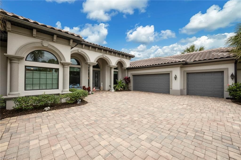 23016 Sanabria LOOP, BONITA SPRINGS FL 34135-1