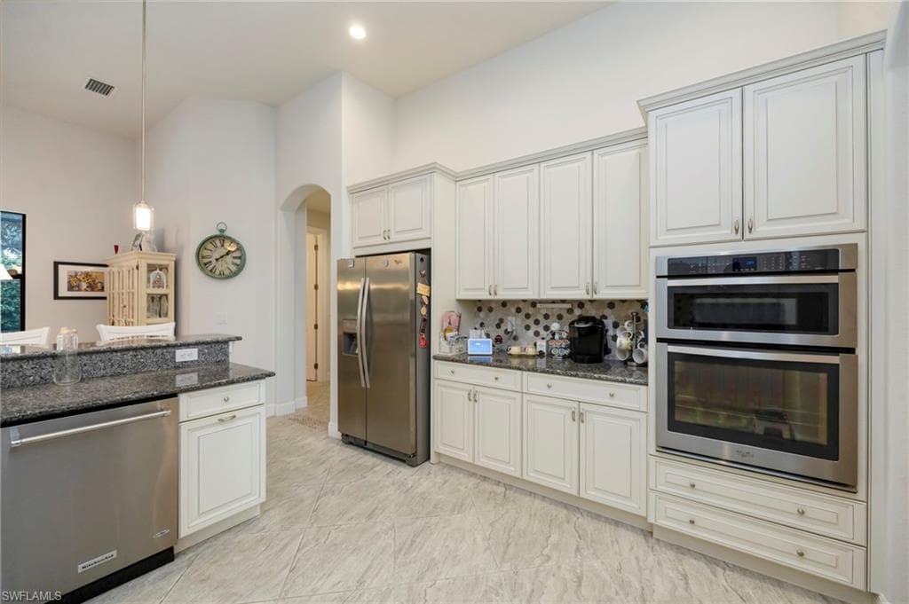 23016 Sanabria LOOP, BONITA SPRINGS FL 34135-10