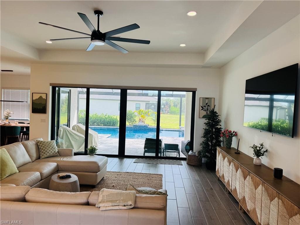 10798 Timber Creek DR-3
