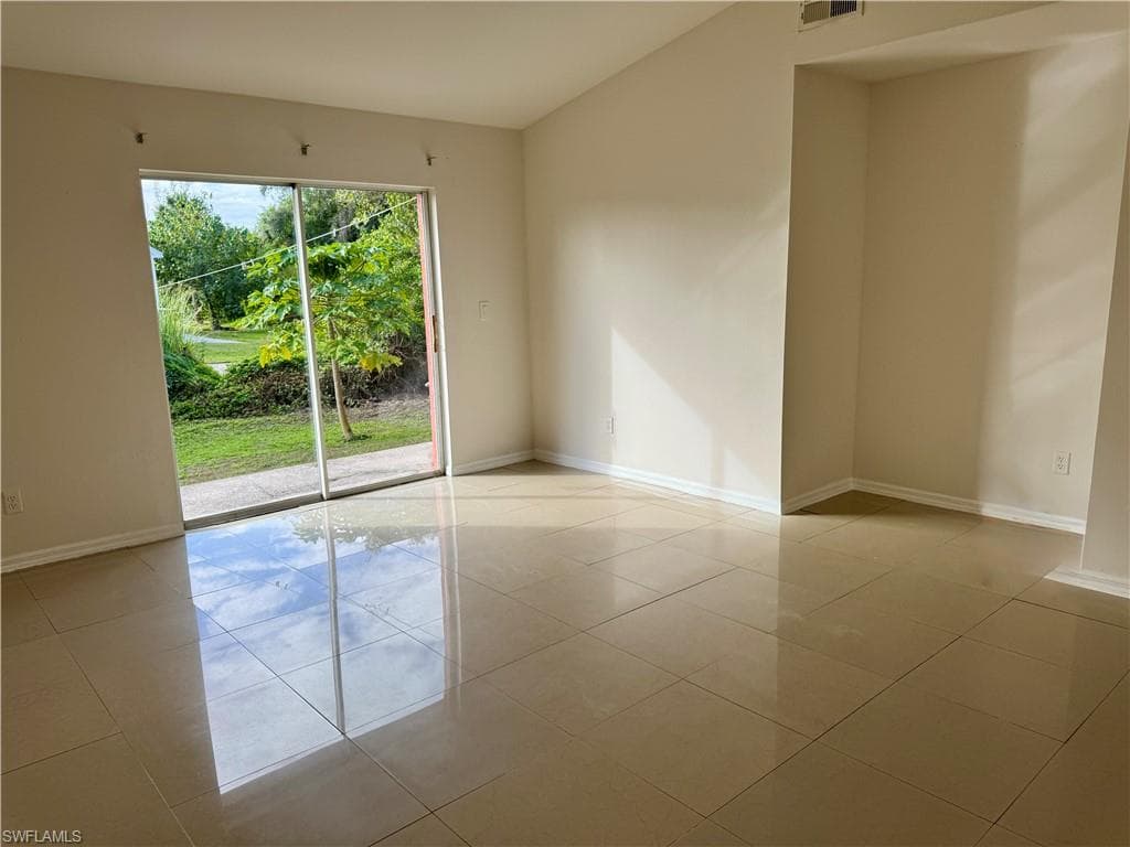 10743 Robinson ST, FORT MYERS FL 33908-1