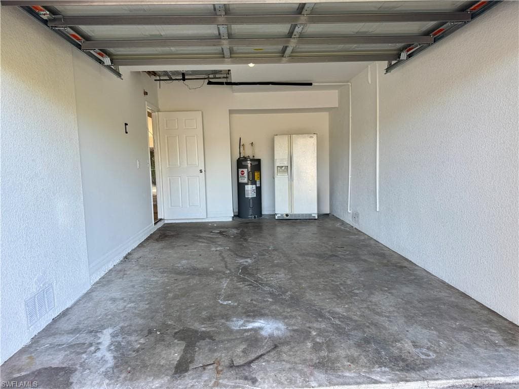 10743 Robinson ST, FORT MYERS FL 33908-10