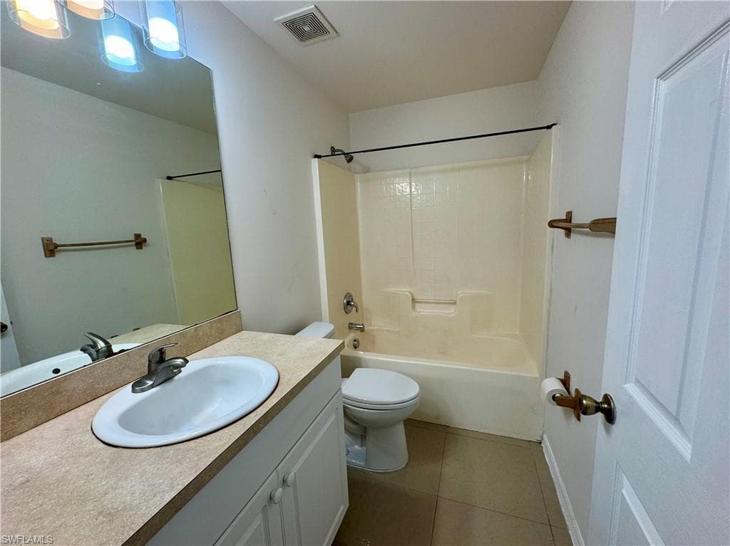 10743 Robinson ST, FORT MYERS FL 33908-7