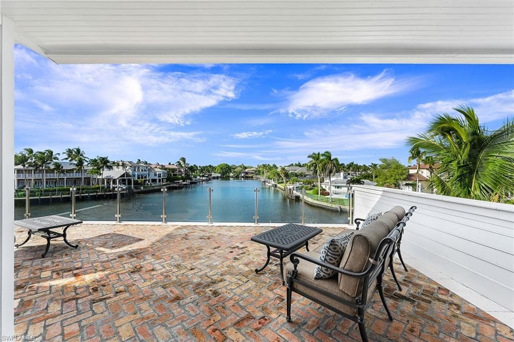 481 21st AVE S, NAPLES FL 34102-26