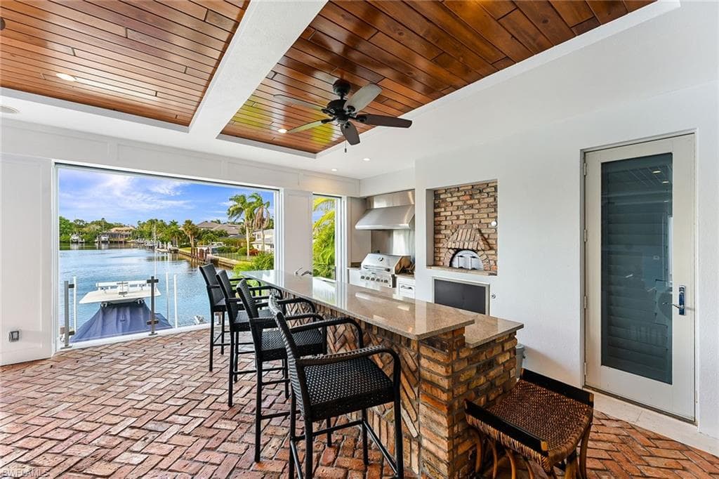 481 21st AVE S, NAPLES FL 34102-8