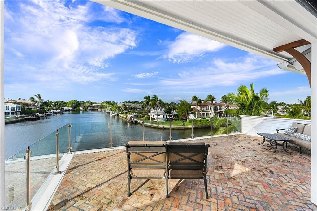 481 21st AVE S, NAPLES FL 34102-29