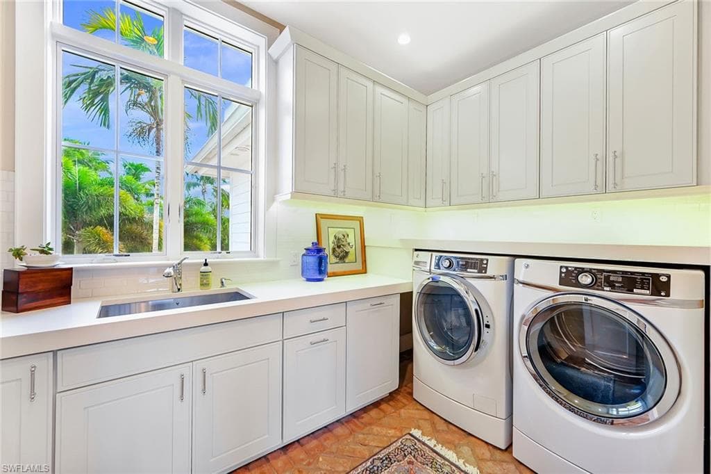 481 21st AVE S, NAPLES FL 34102-17