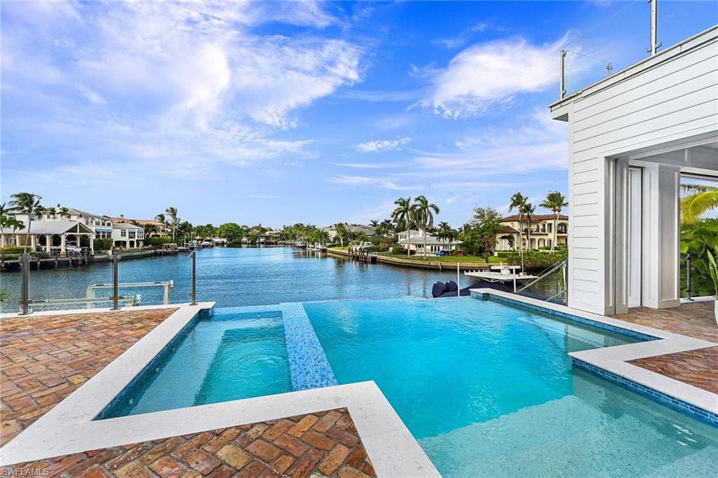 481 21st AVE S, NAPLES FL 34102-47