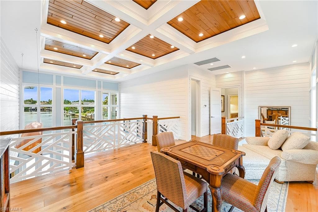 481 21st AVE S, NAPLES FL 34102-30