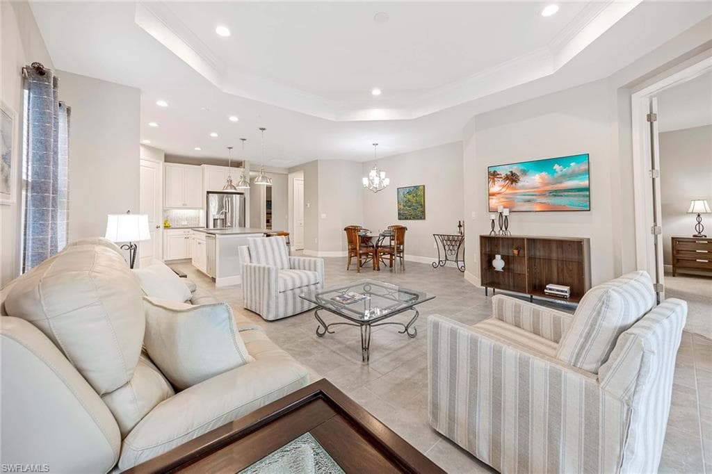 2303 Marquesa CIR, NAPLES FL 34112-1