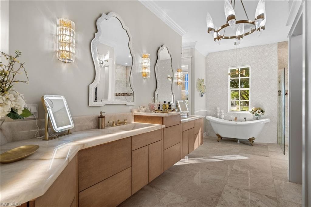 9250 The LN, NAPLES FL 34109-20