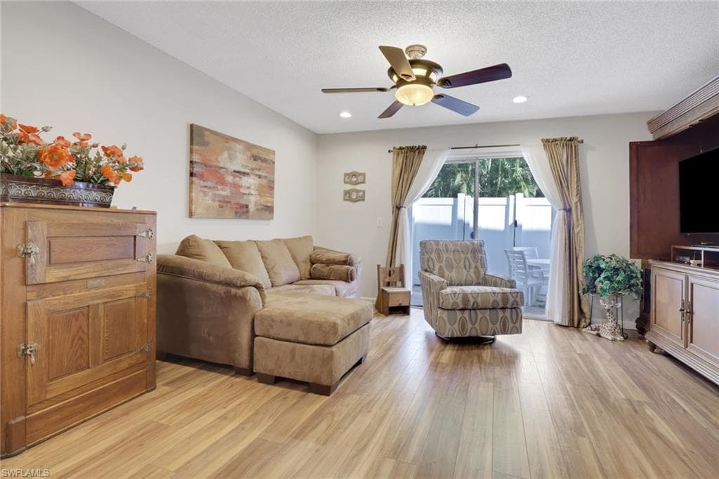 4641 SW Santa Barbara PL 2-5