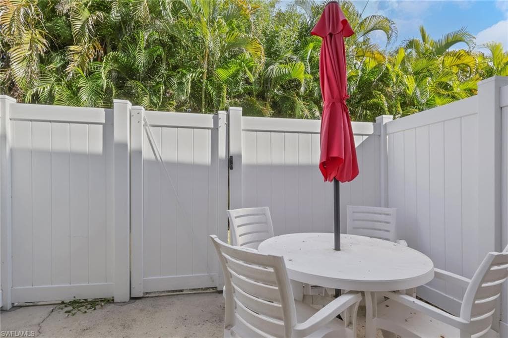 4641 SW Santa Barbara PL 2-11