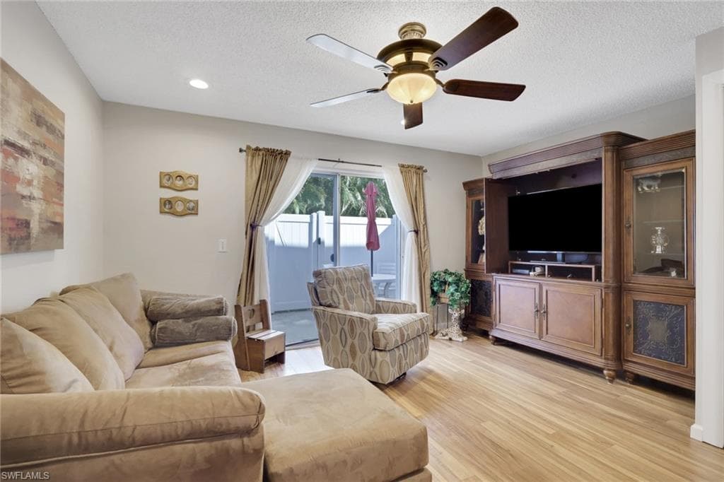 4641 SW Santa Barbara PL 2-6