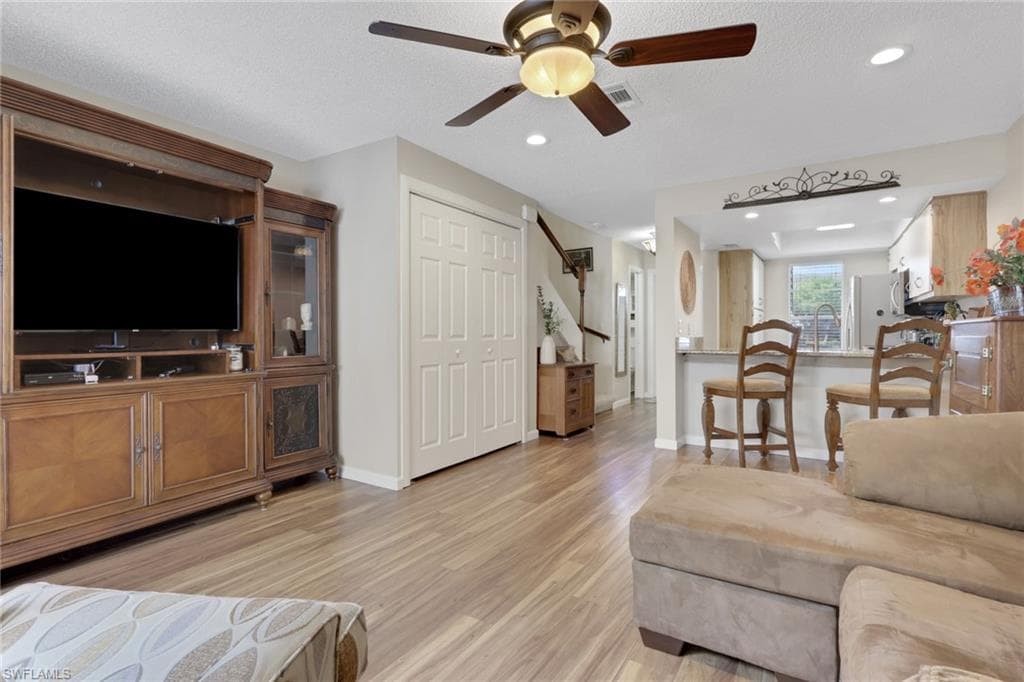 4641 SW Santa Barbara PL 2-7