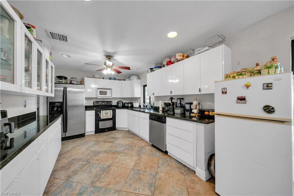 17255 299th St, HOMESTEAD FL 33030-22