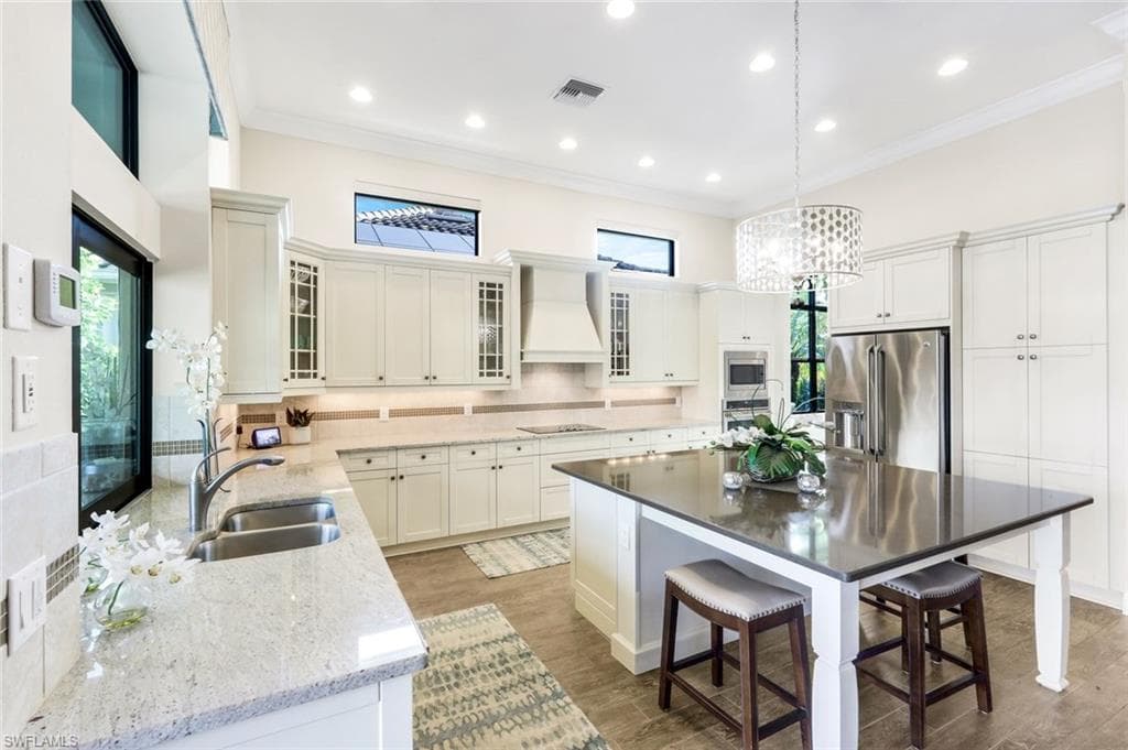 11925 Heather Woods CT, NAPLES FL 34120-11