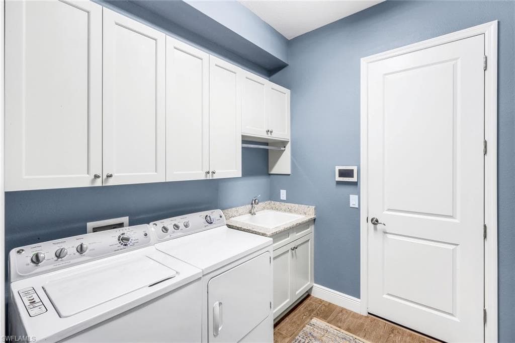 11925 Heather Woods CT, NAPLES FL 34120-29