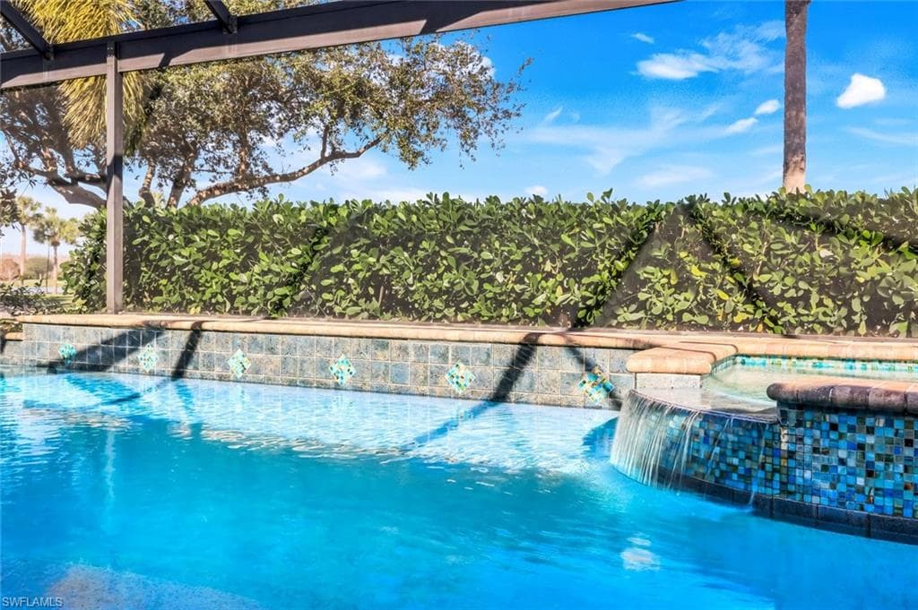 11925 Heather Woods CT, NAPLES FL 34120-33