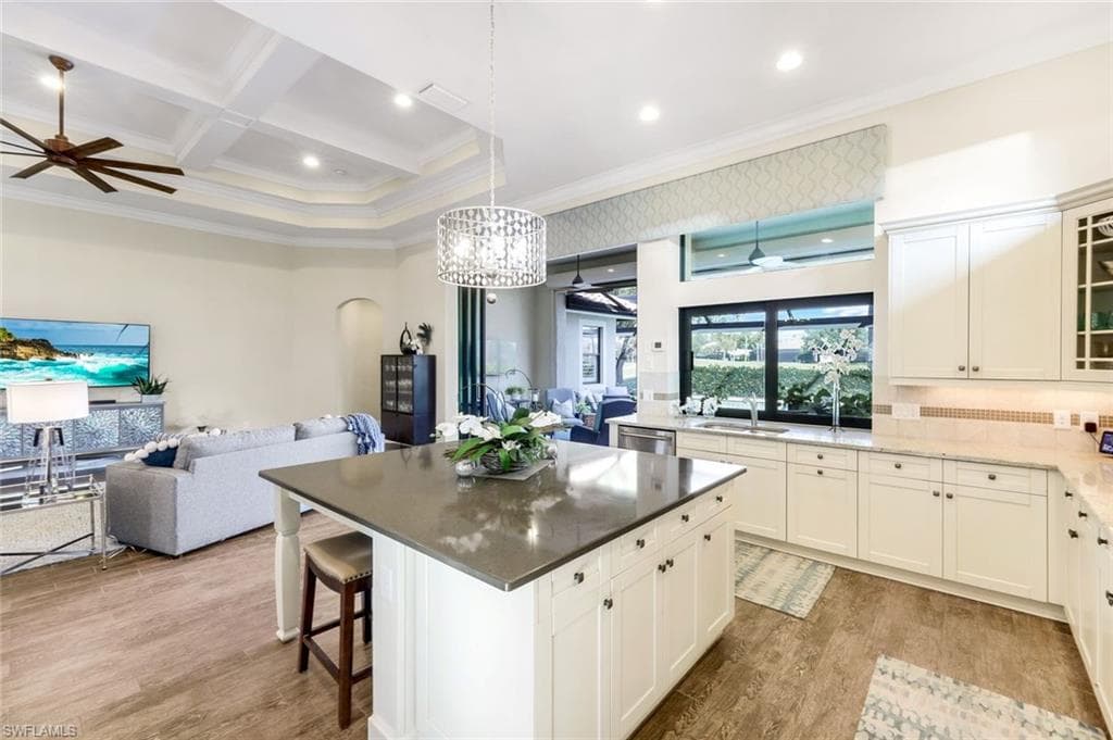 11925 Heather Woods CT, NAPLES FL 34120-14