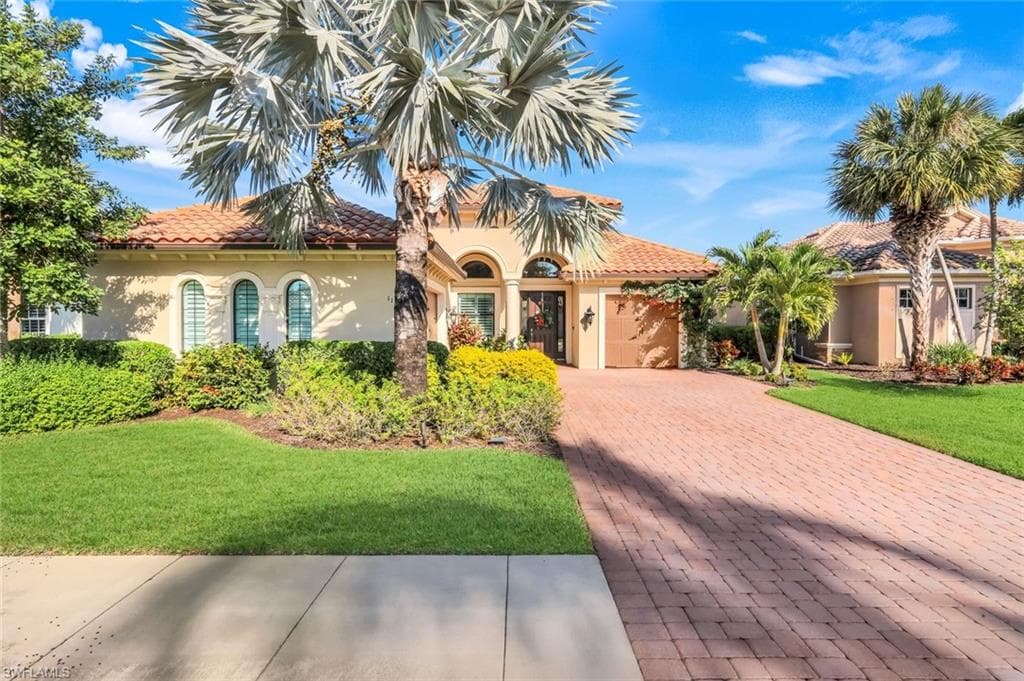 11925 Heather Woods CT, NAPLES FL 34120-38