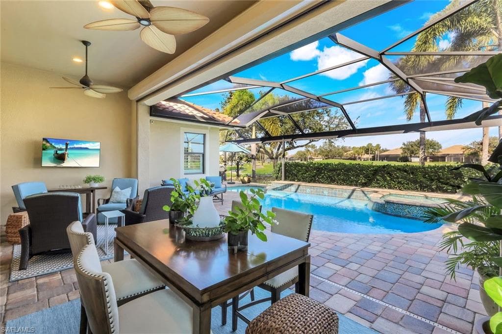 11925 Heather Woods CT, NAPLES FL 34120-28