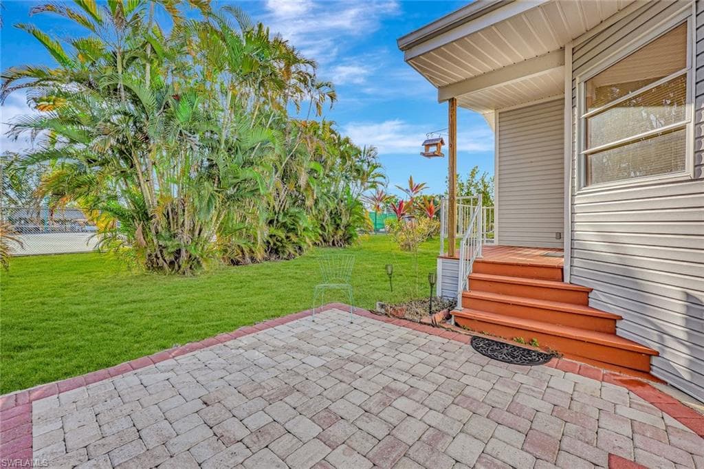 10827 Little Heron CIR, ESTERO FL 33928-19