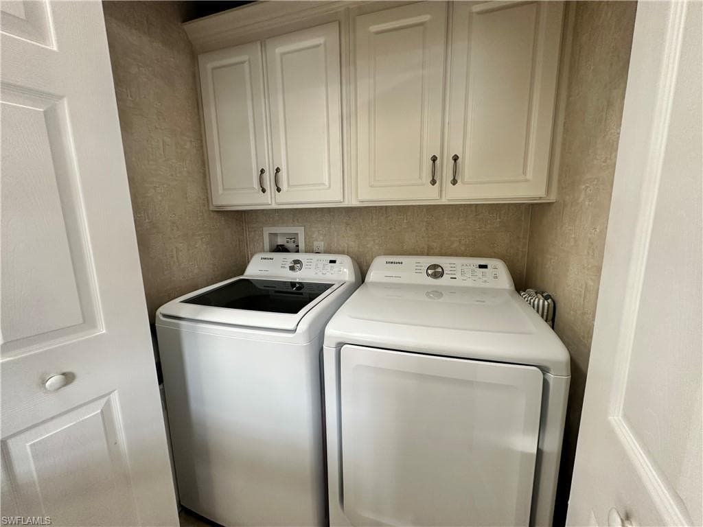 1514 Diamond Lake CIR, NAPLES FL 34114-11