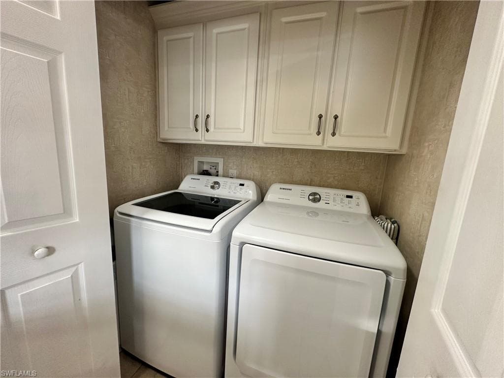 1514 Diamond Lake CIR, NAPLES FL 34114-10