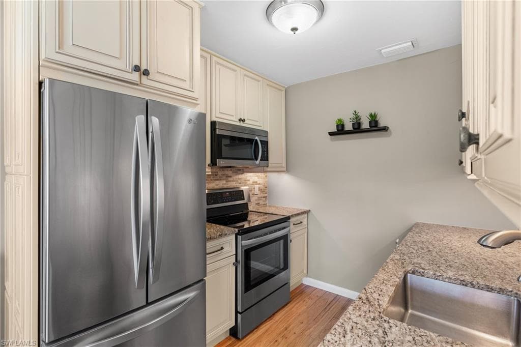 601 Periwinkle WAY # 5, SANIBEL FL 33957-16