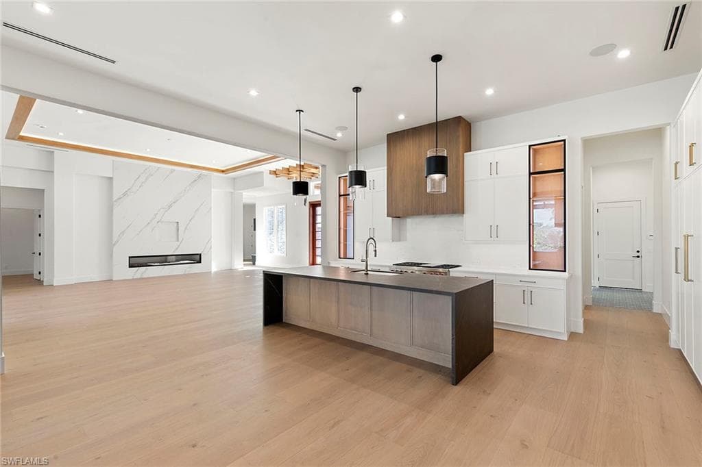 2309 Anthony CT-5