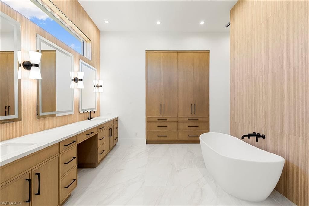 2309 Anthony CT-11