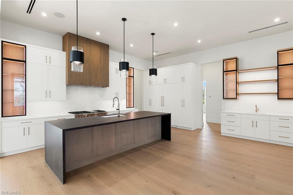2309 Anthony CT-6