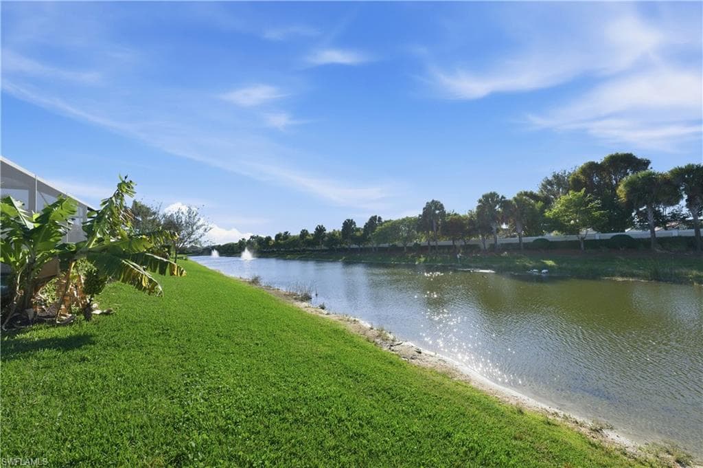 7253 Wilton DR, NAPLES FL 34109-6