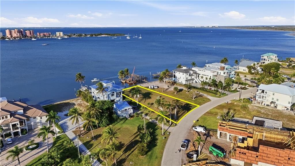 948 San Carlos DR, FORT MYERS BEACH FL 33931-11