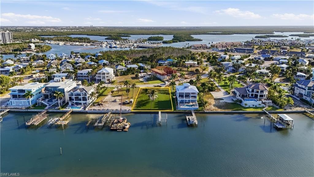 948 San Carlos DR, FORT MYERS BEACH FL 33931-4