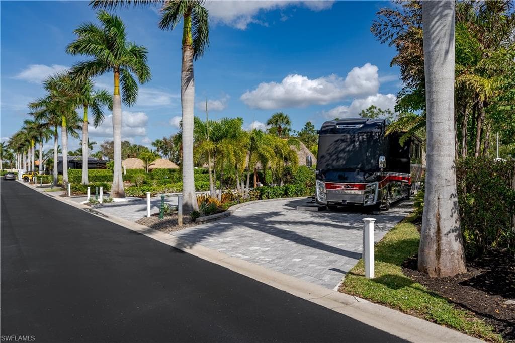 13547 Snook CIR, NAPLES FL 34114-29