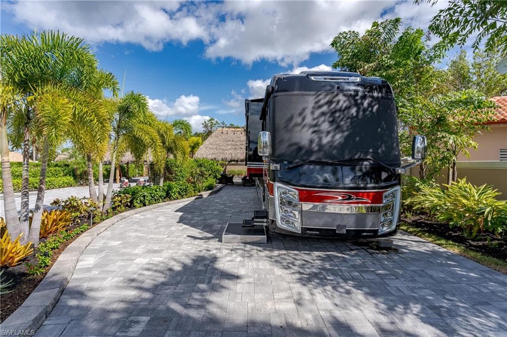 13547 Snook CIR, NAPLES FL 34114-32