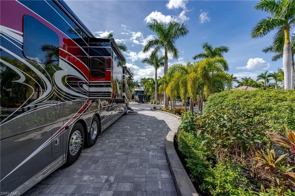 13547 Snook CIR, NAPLES FL 34114-18