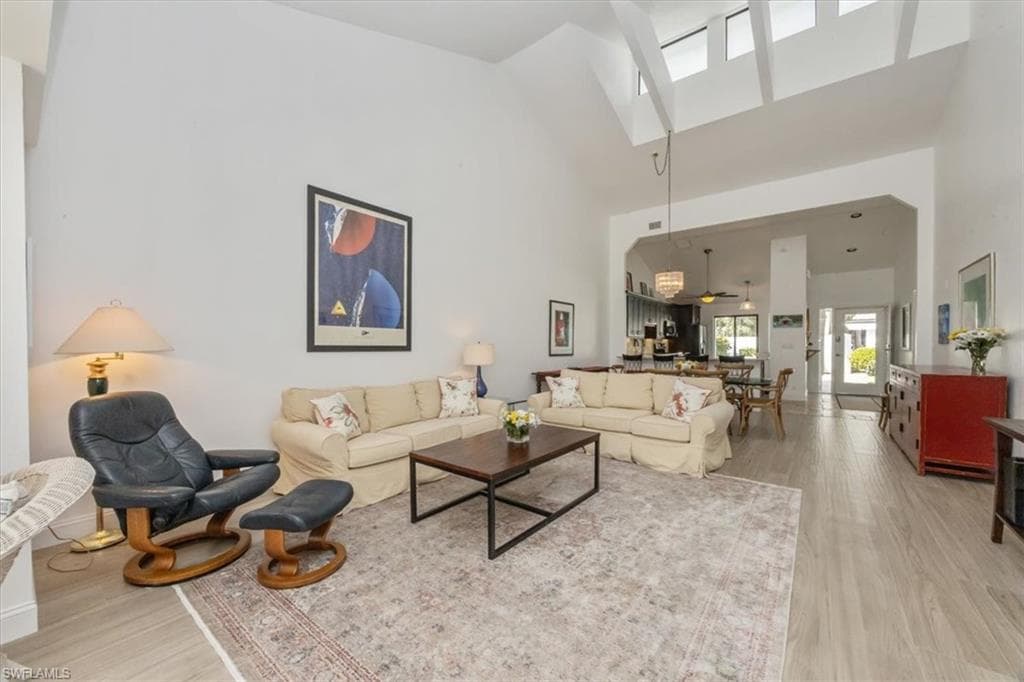 190 Bears Paw TRL, NAPLES FL 34105-2