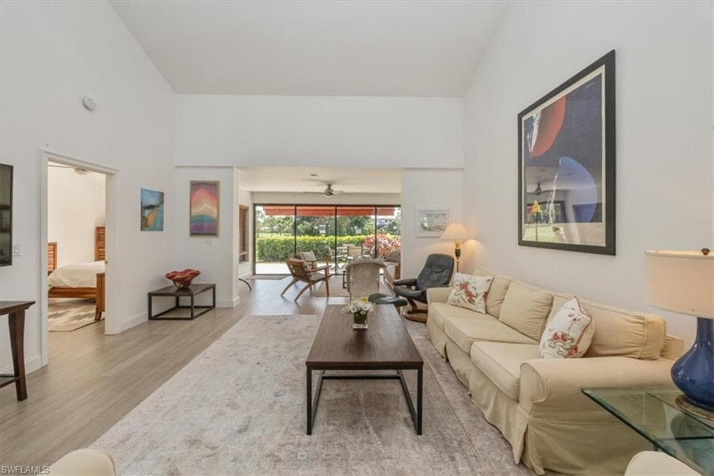 190 Bears Paw TRL, NAPLES FL 34105-3