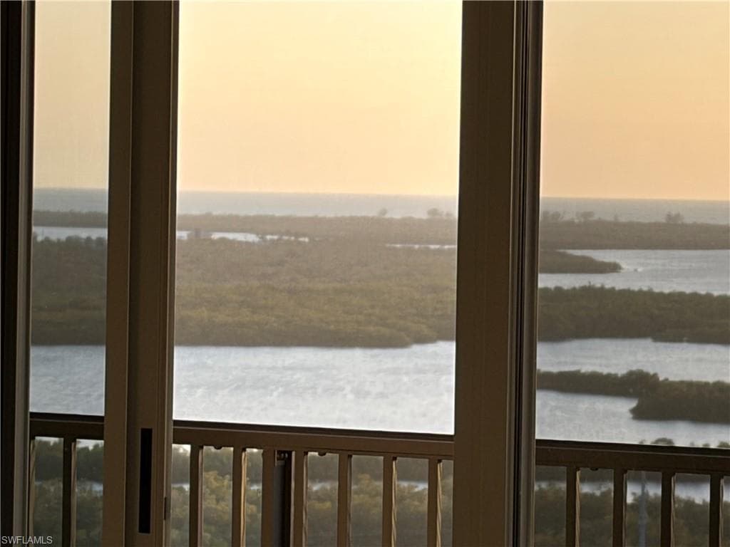 1065 Borghese LN # 1902, NAPLES FL 34114-2