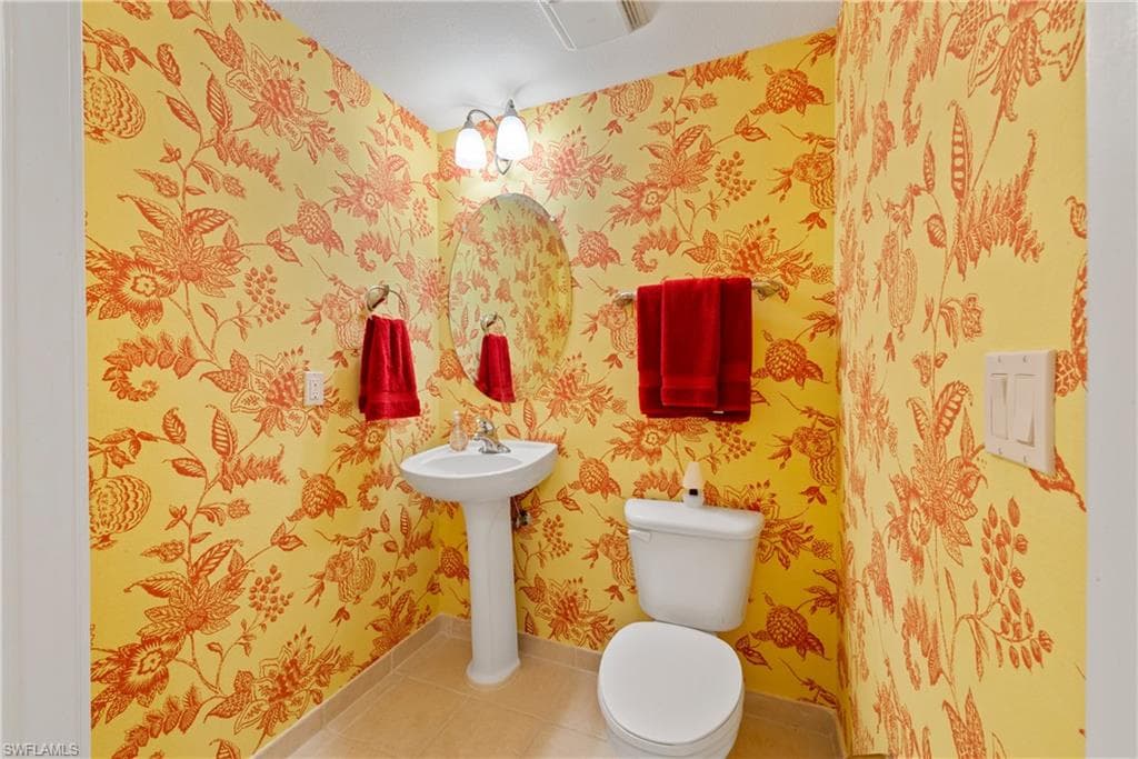 2825 Palm Beach BLVD # 214, FORT MYERS FL 33916-21