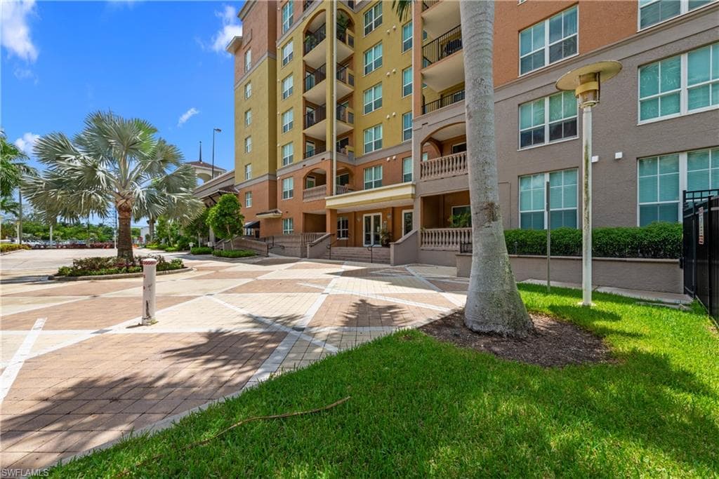 2825 Palm Beach BLVD # 214, FORT MYERS FL 33916-24