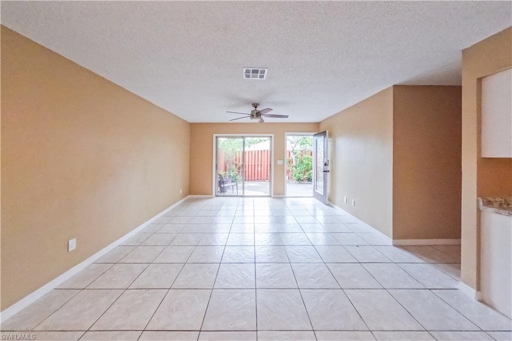 1165 Palm AVE # 3B, NORTH FORT MYERS FL 33903-13